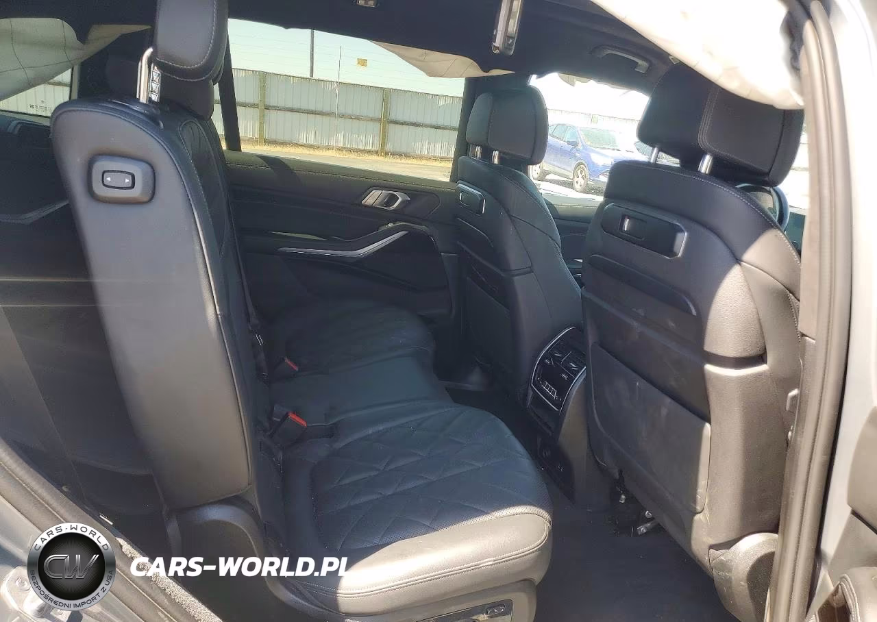 2023 BMW X7 xDrive40I VIN:5UX23EM09P9R79013 - 11