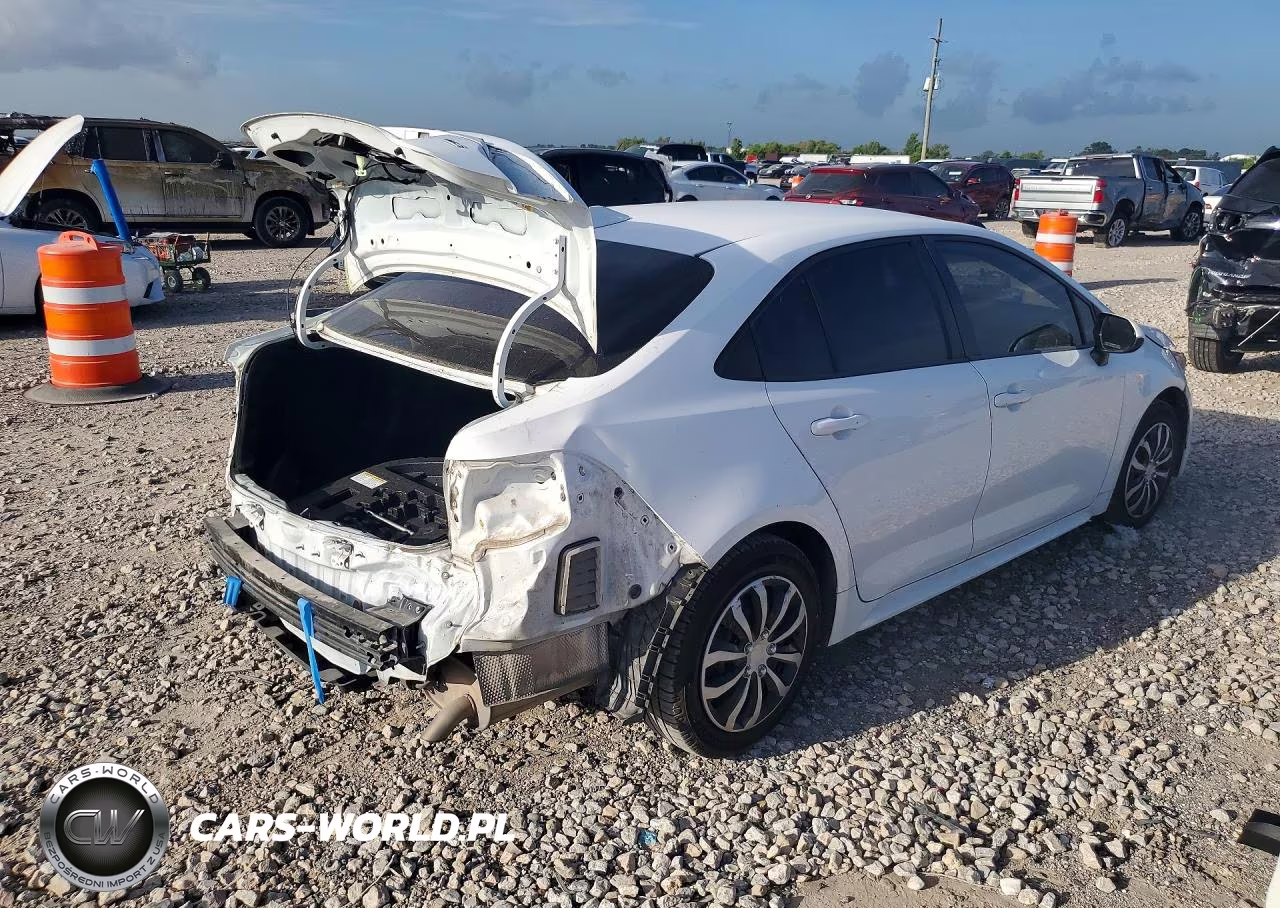 2020 Toyota Corolla Le VIN:JTDEPRAE8LJ040437 - 3
