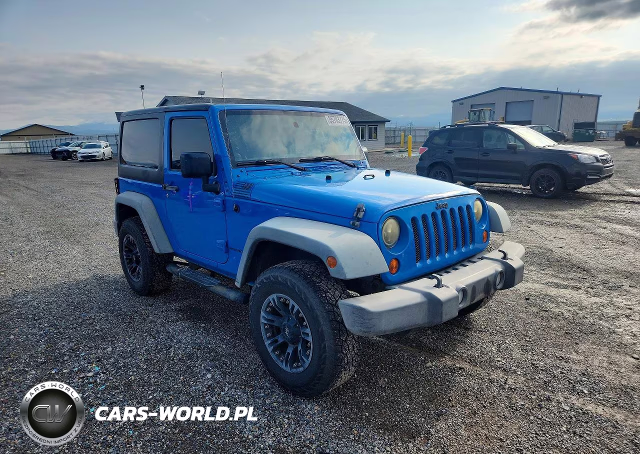 2011 Jeep Wrangler Sport VIN:1J4AA2D13BL548926 - 4
