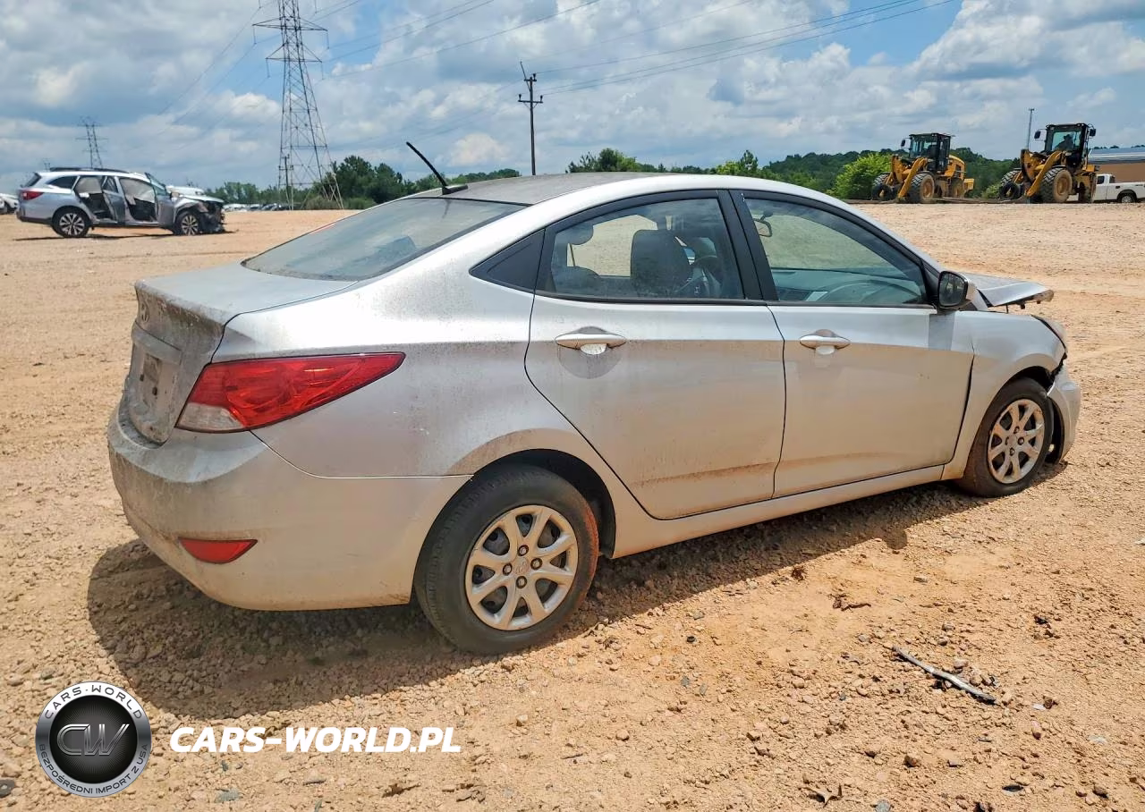 2014 Hyundai Accent Gls VIN:KMHCT4AE4EU665680 - 3