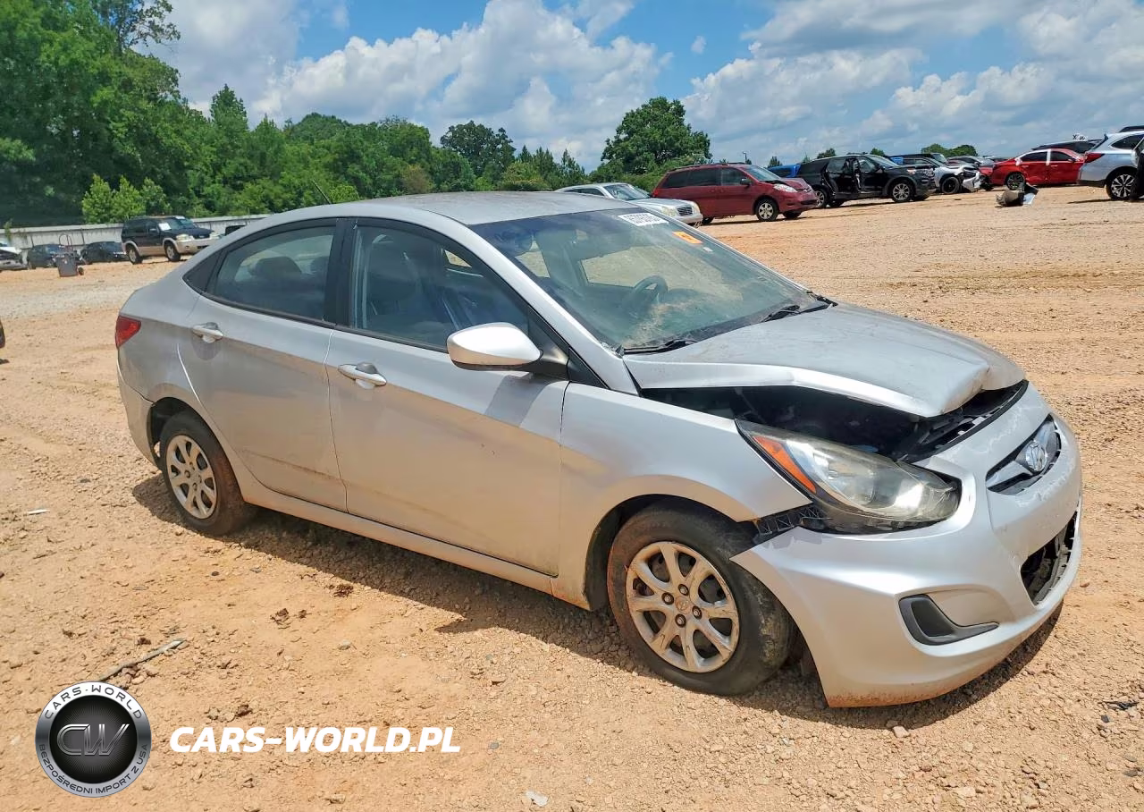 2014 Hyundai Accent Gls VIN:KMHCT4AE4EU665680 - 4