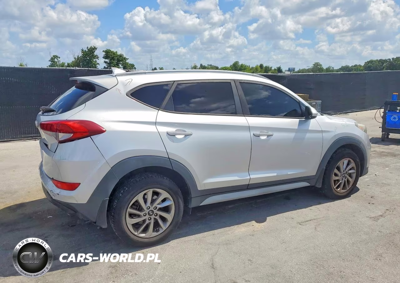 2018 Hyundai Tucson Sel VIN:KM8J33A43JU654740 - 3