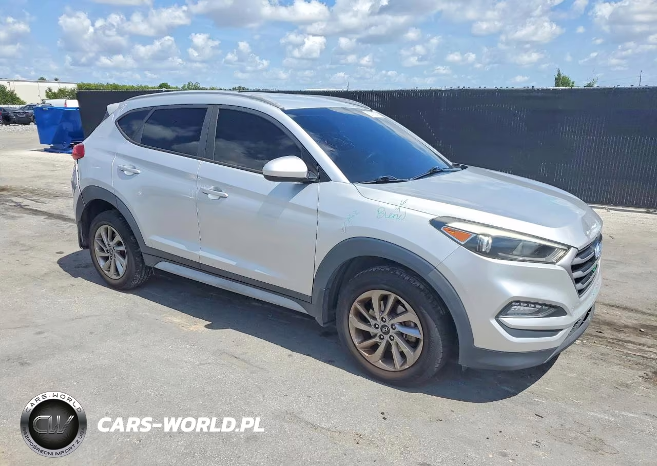 2018 Hyundai Tucson Sel VIN:KM8J33A43JU654740 - 4