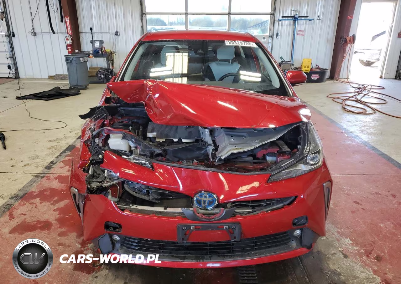 2020 Toyota Prius Xle Awd-E VIN:JTDL9RFU8L3017133 - 5