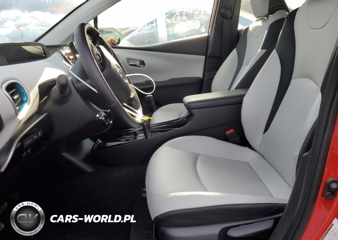 2020 Toyota Prius Xle Awd-E VIN:JTDL9RFU8L3017133 - 7