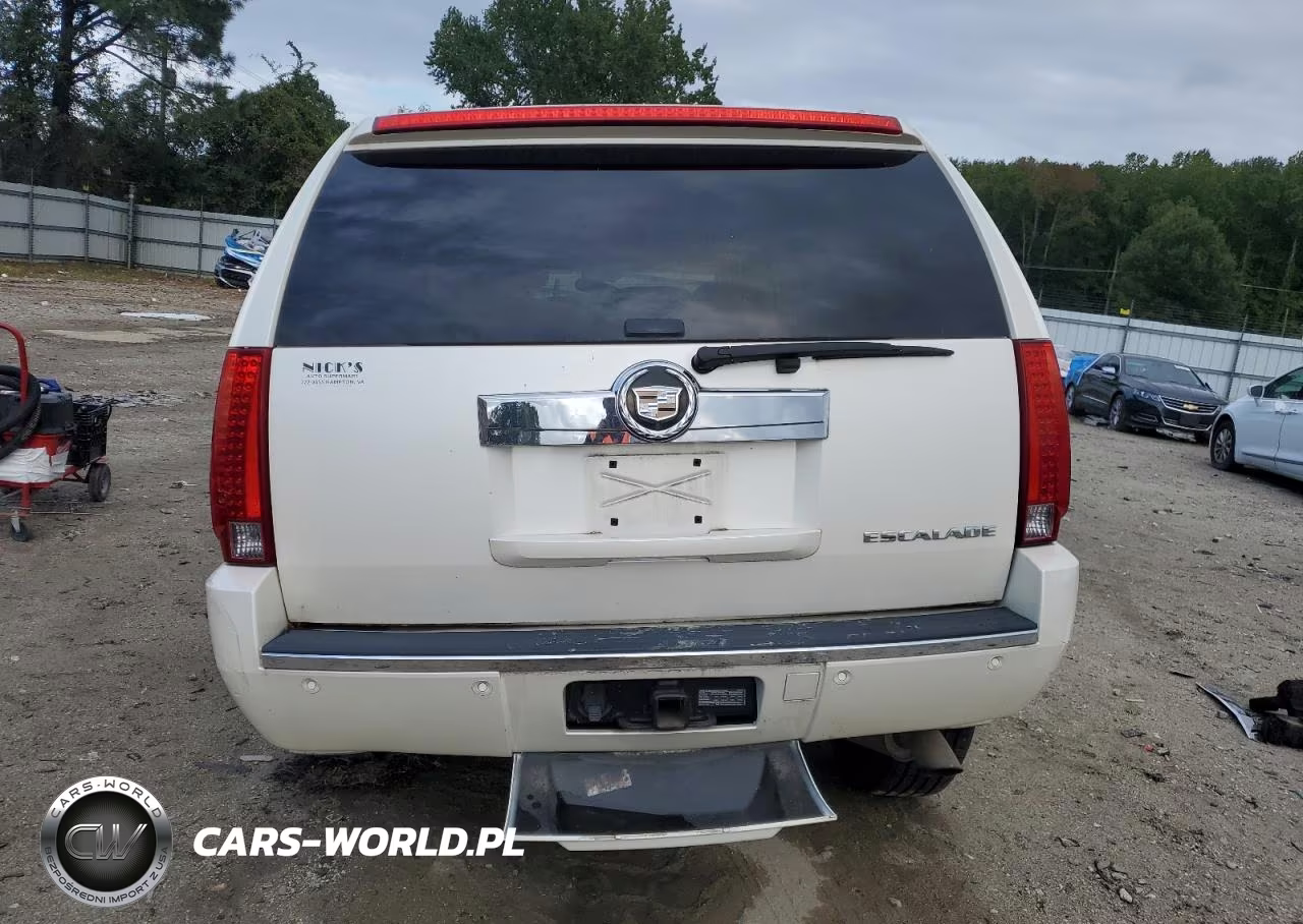 2008 Cadillac Escalade Luxury VIN:1GYFK63858R152091 - 6