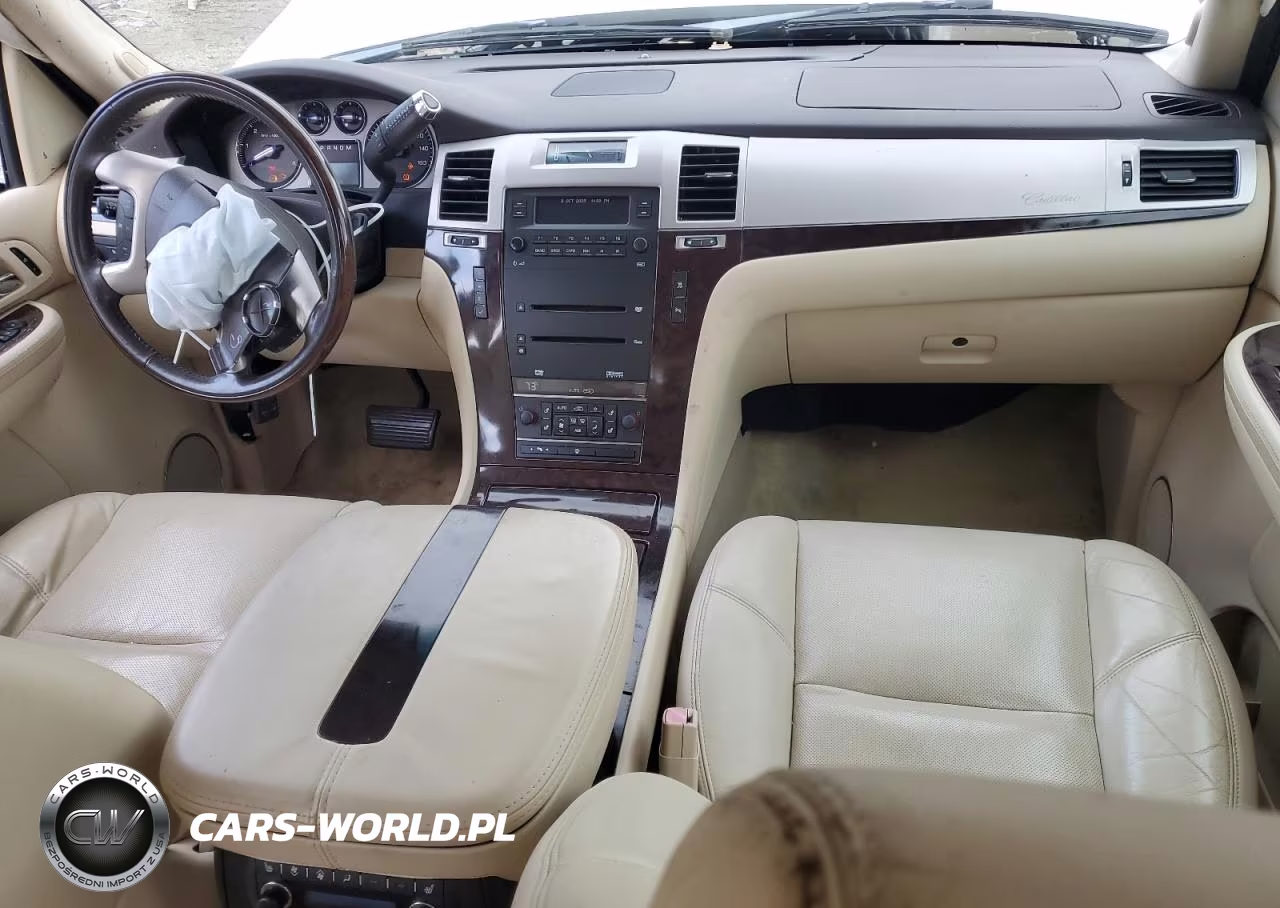 2008 Cadillac Escalade Luxury VIN:1GYFK63858R152091 - 8
