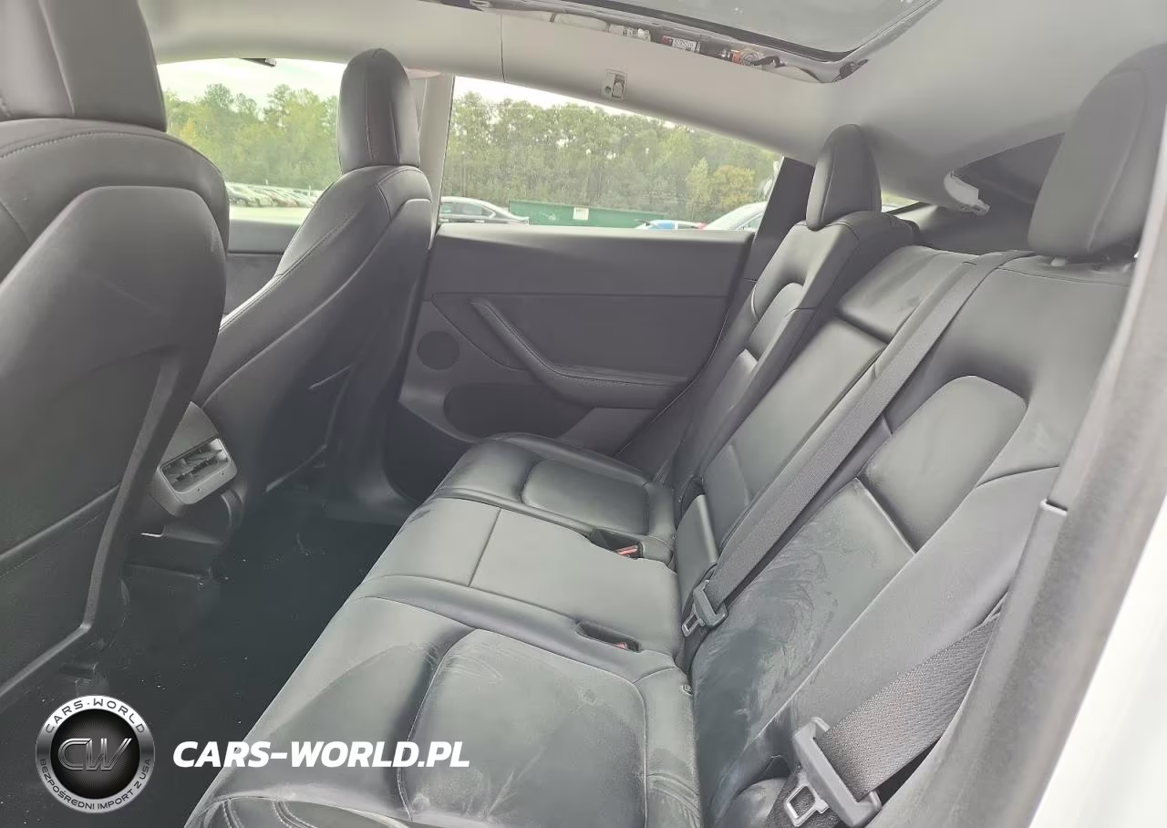 2021 Tesla Model Y VIN:5YJYGAEE0MF299067 - 10