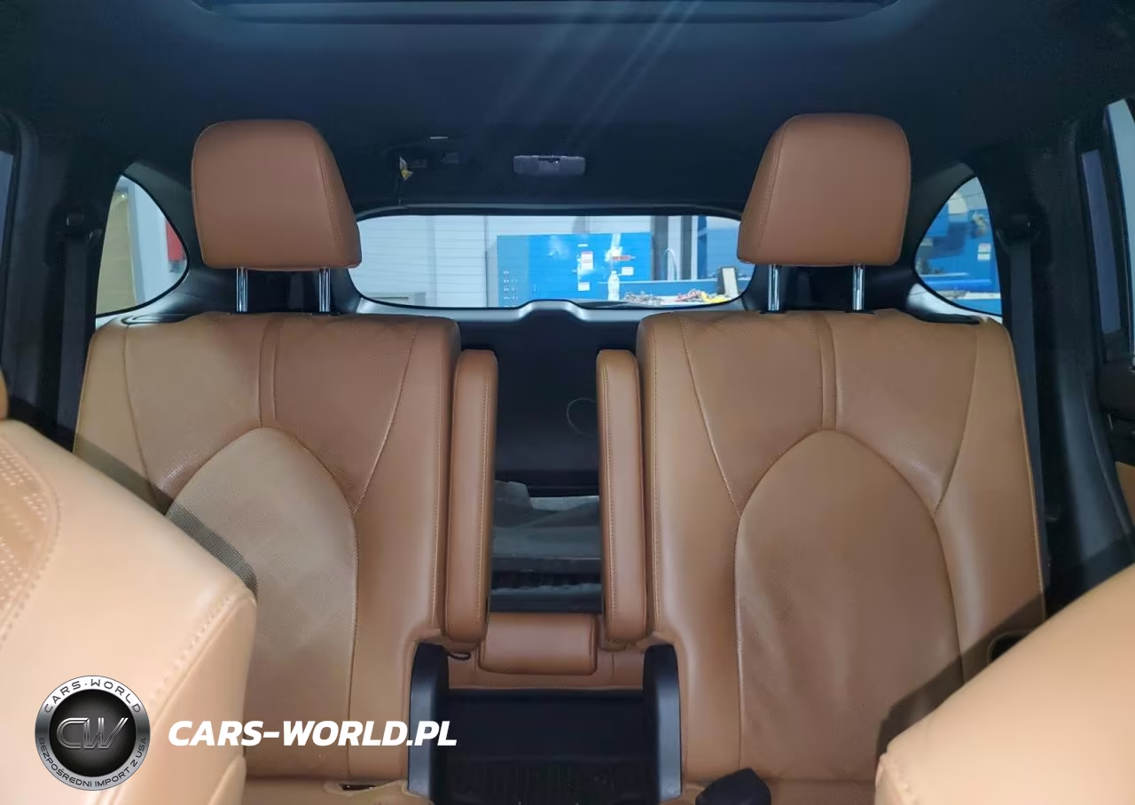2020 Toyota Highlander Platinum VIN:5TDFZRBH8LS035104 - 10