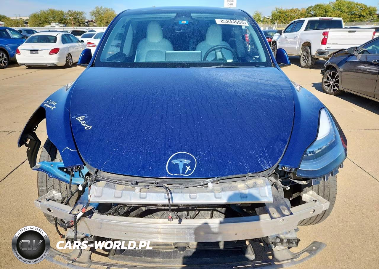2023 Tesla Model Y VIN:7SAYGDEE1PA080284 - 5