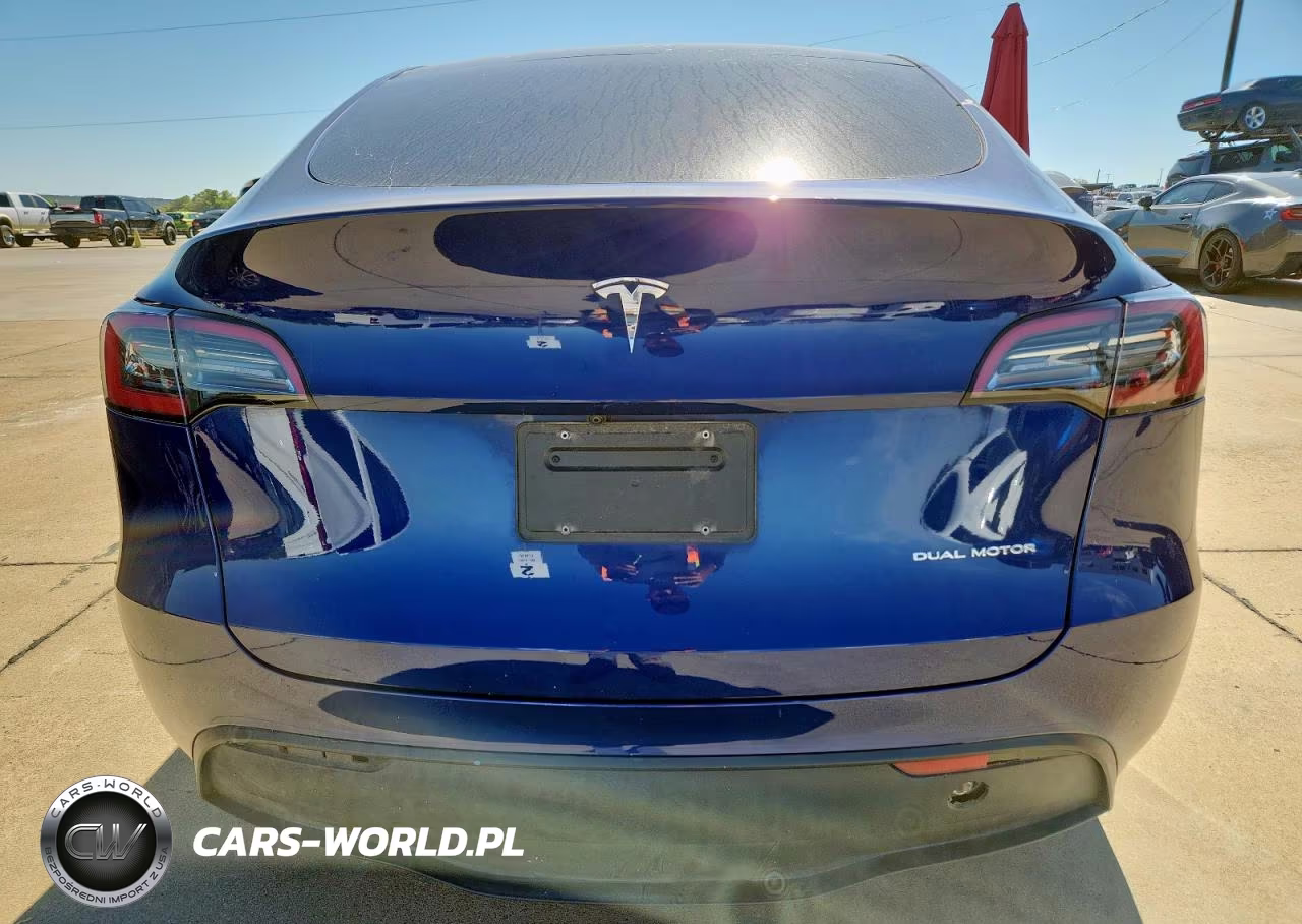 2023 Tesla Model Y VIN:7SAYGDEE1PA080284 - 6
