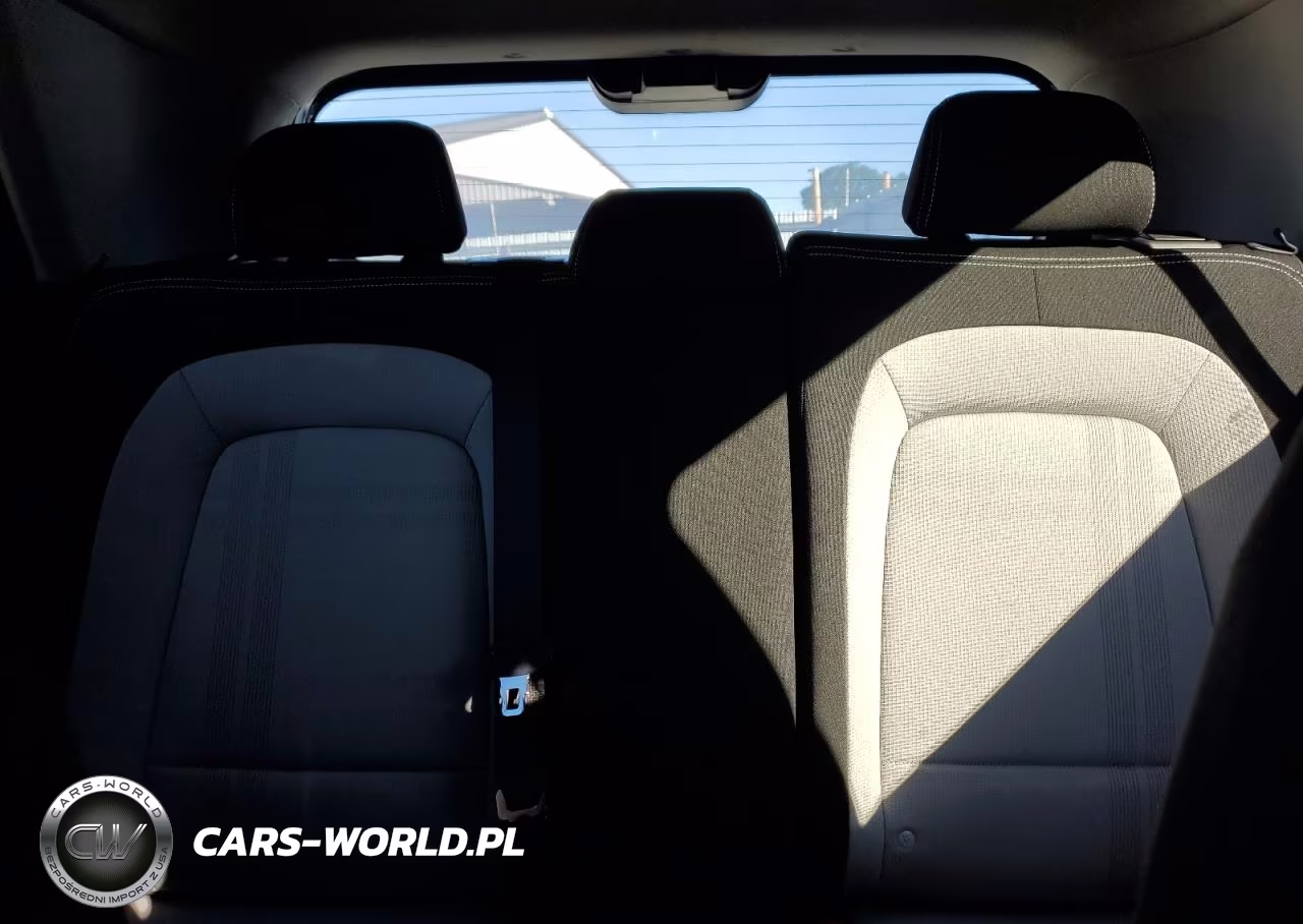 2020 Hyundai Venue Sel VIN:KMHRC8A32LU023052 - 10