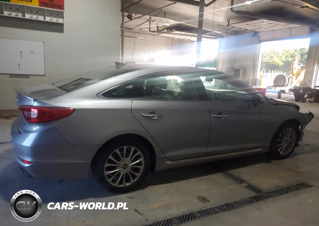 2015 Hyundai Sonata Limited VIN:5NPE34AF0FH033826 - 3
