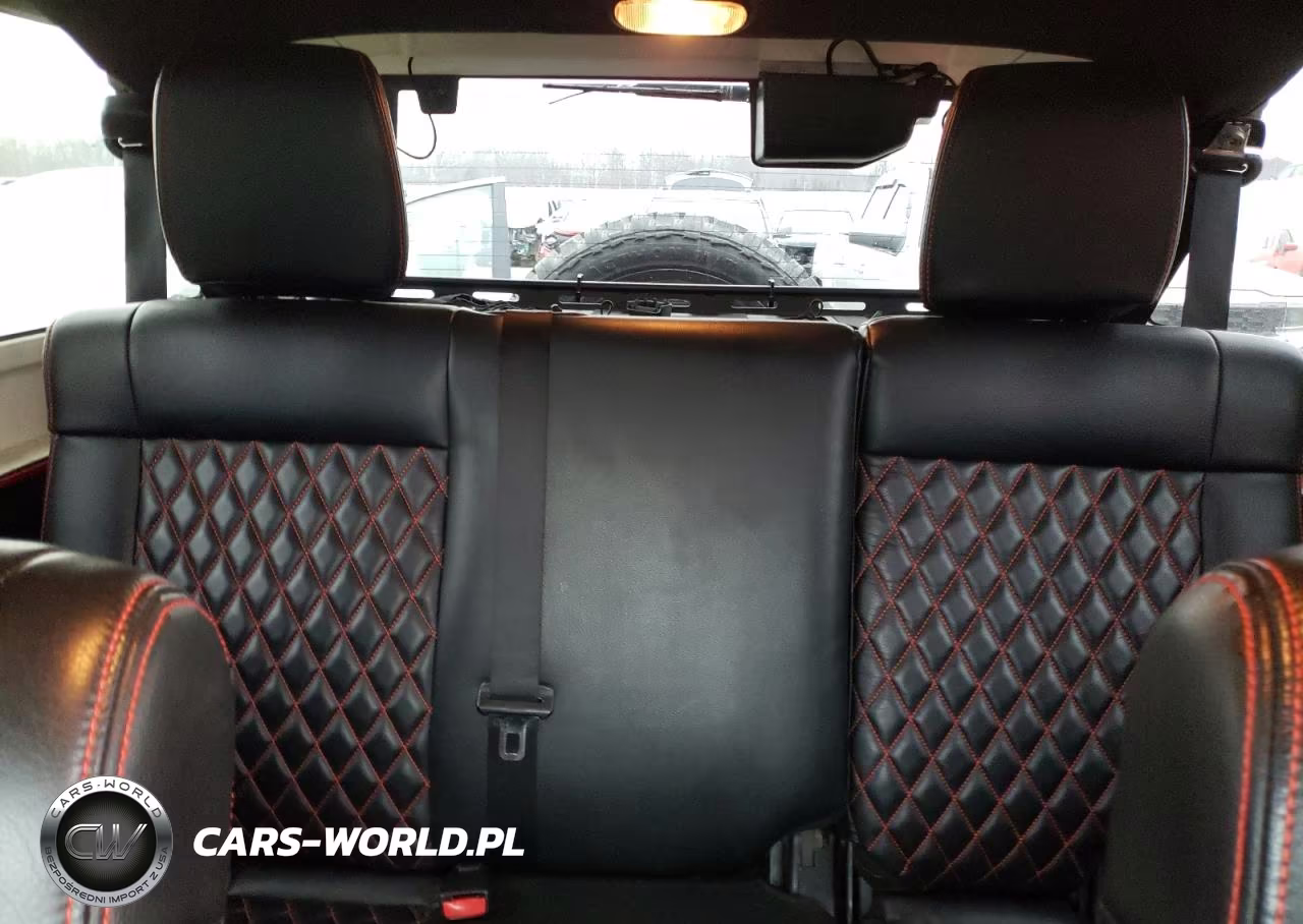 2012 Jeep Wrangler Unlimited Sahara VIN:1C4BJWEG6CL113999 - 10