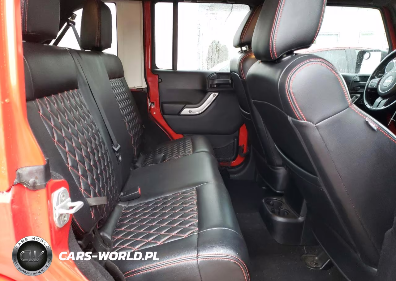 2012 Jeep Wrangler Unlimited Sahara VIN:1C4BJWEG6CL113999 - 11