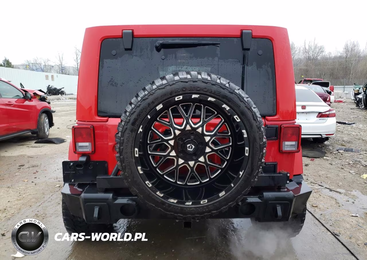 2012 Jeep Wrangler Unlimited Sahara VIN:1C4BJWEG6CL113999 - 6