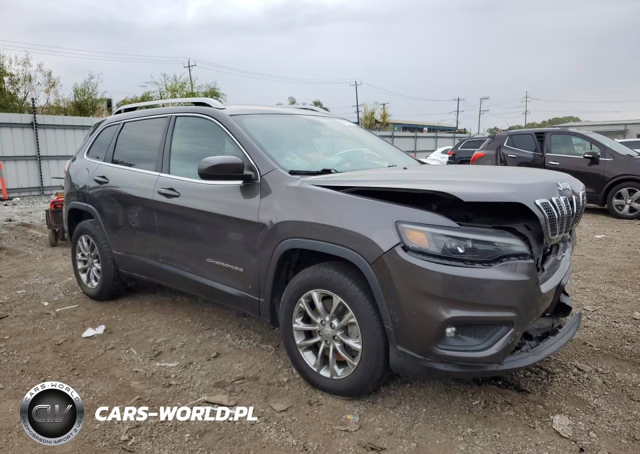 2019 Jeep Cherokee Latitude Plus VIN:1C4PJMLB9KD167095 - 4