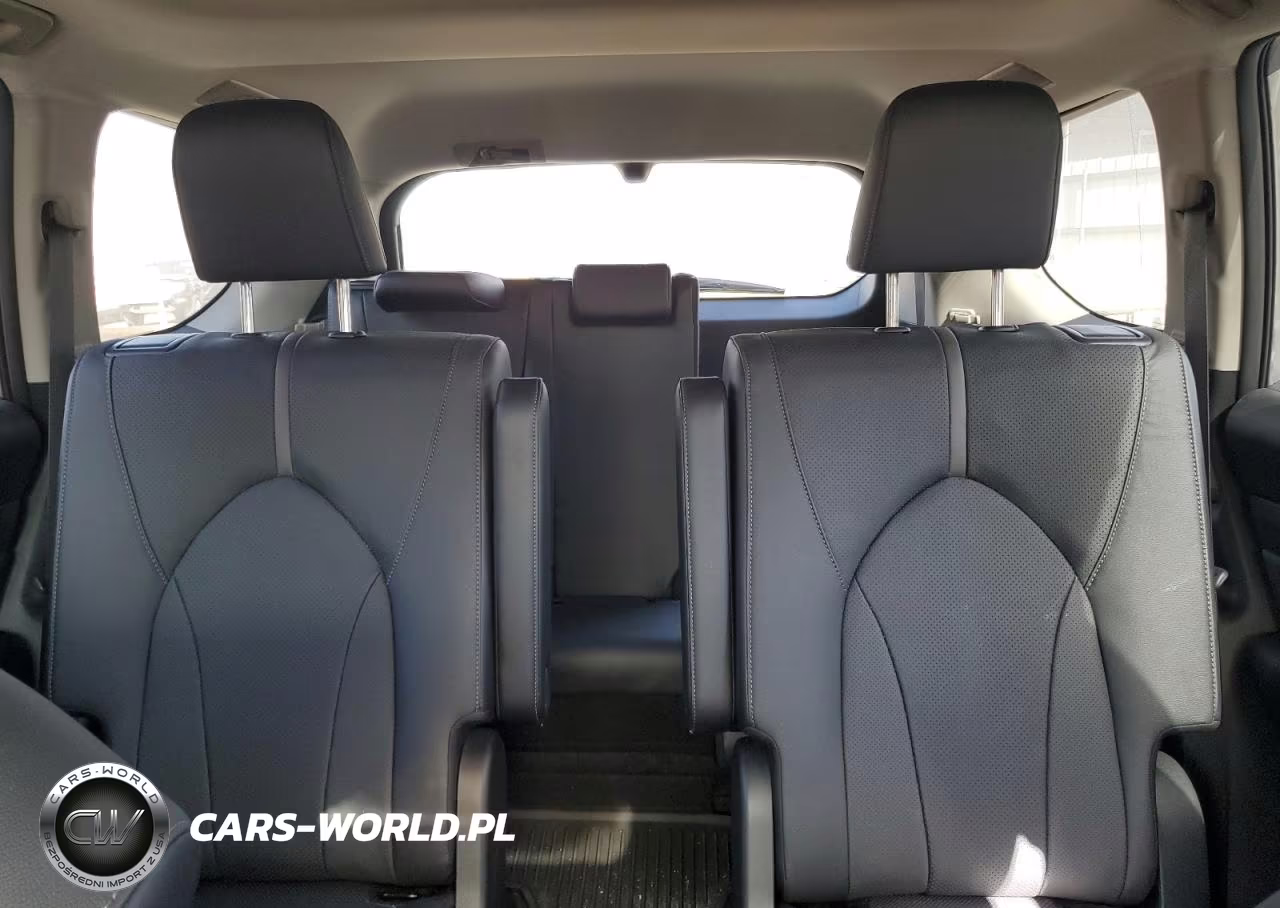 2024 Toyota Grand Highlander Xle VIN:5TDAAAB56RS051528 - 10