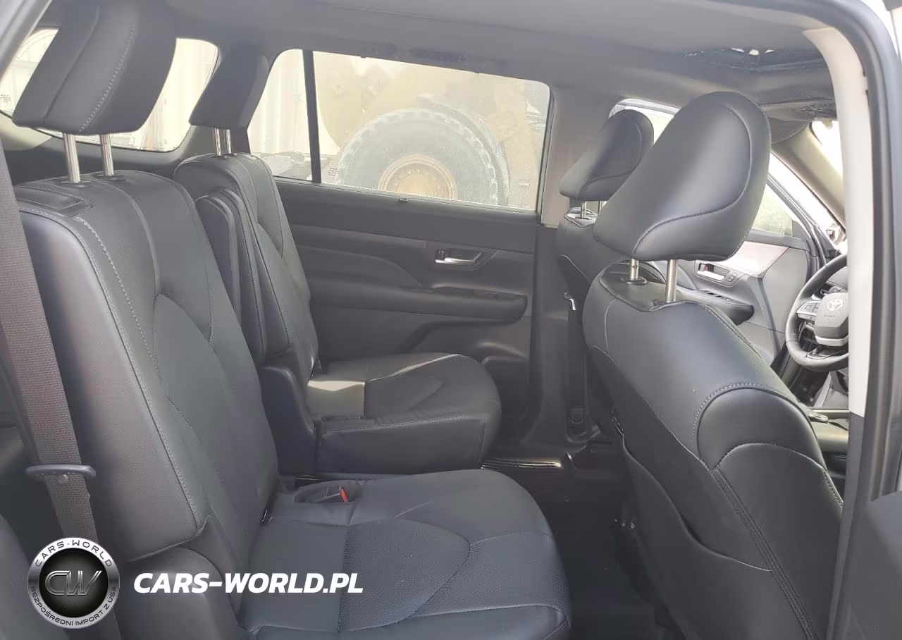 2024 Toyota Grand Highlander Xle VIN:5TDAAAB56RS051528 - 11