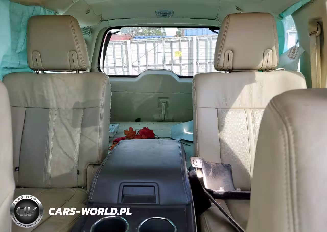 2015 Lincoln Navigator VIN:5LMJJ2JT6FEJ11307 - 10