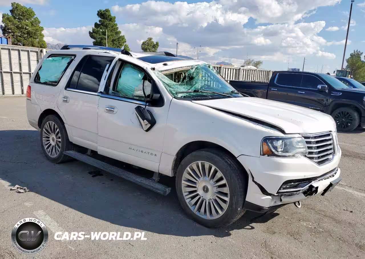 2015 Lincoln Navigator VIN:5LMJJ2JT6FEJ11307 - 4
