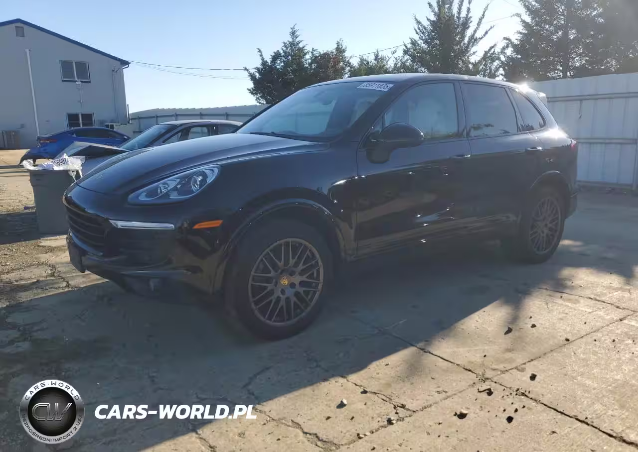 2017 Porsche Cayenne Platinum Edition
