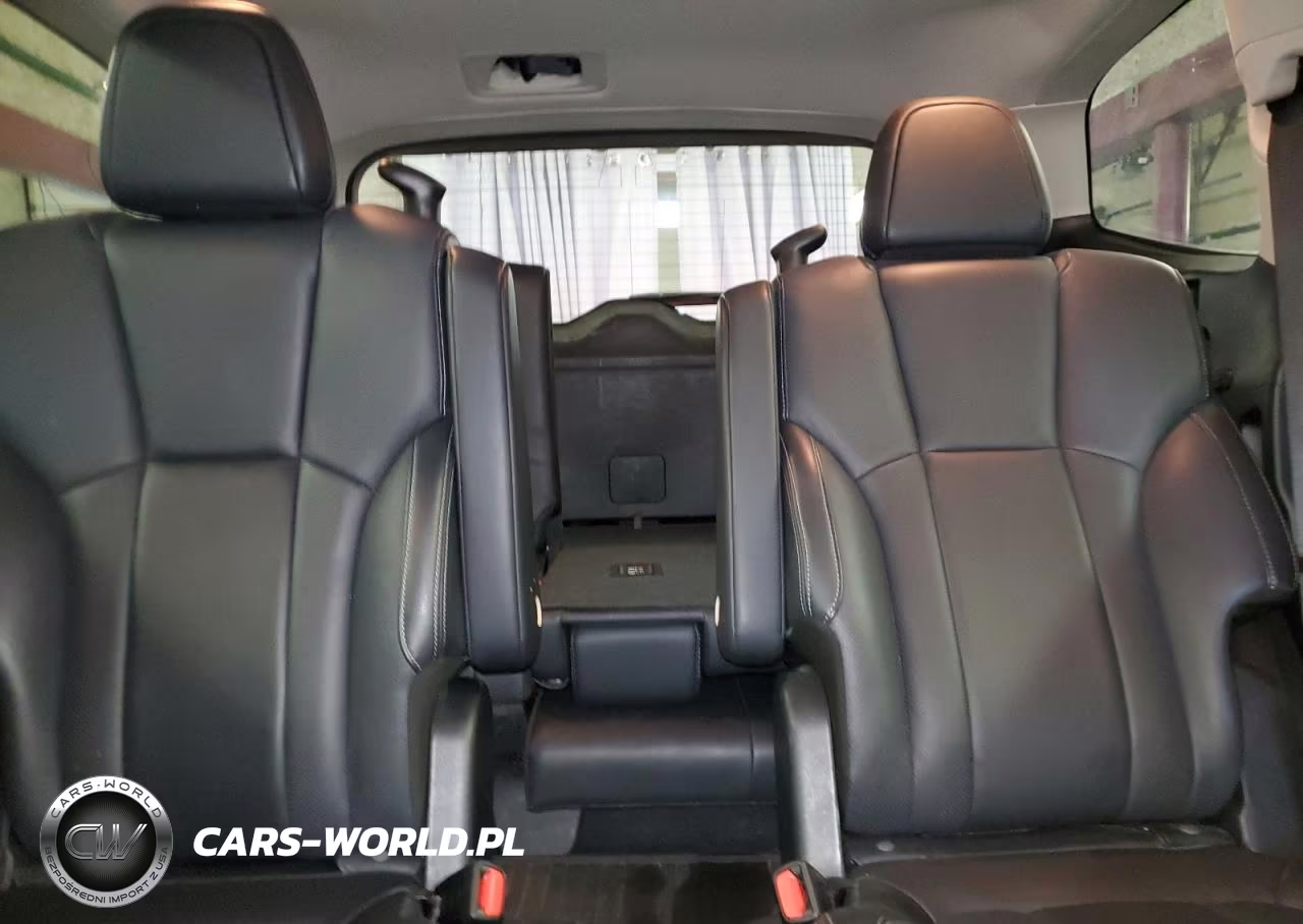 2023 Subaru Ascent Limited VIN:4S4WMAUD7P3401440 - 10