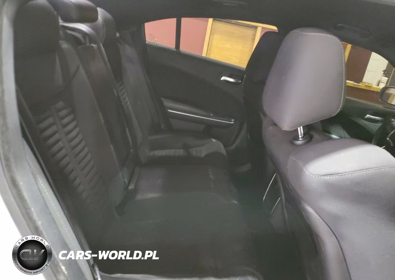 2019 Dodge Charger R VIN:2C3CDXCT5KH575519 - 10