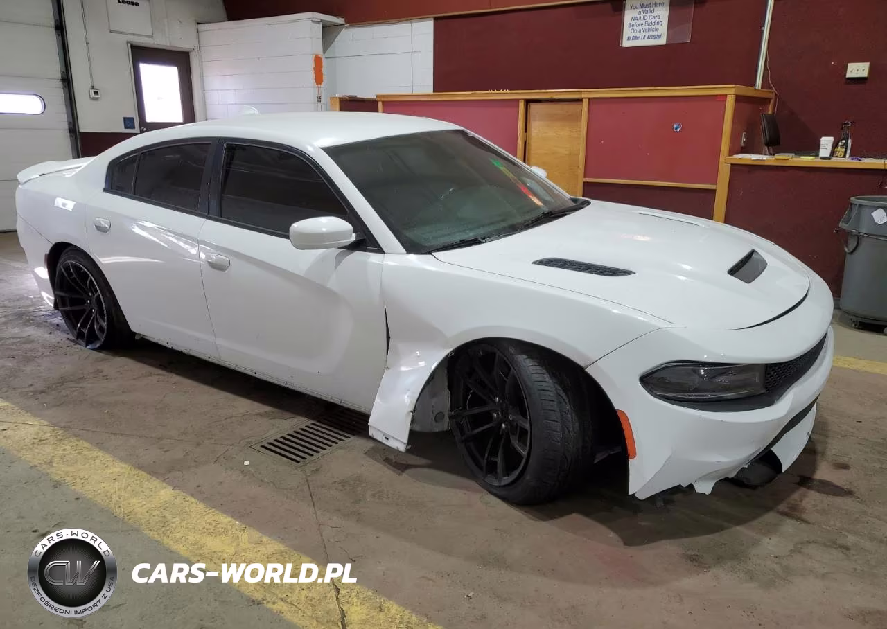2019 Dodge Charger R VIN:2C3CDXCT5KH575519 - 4