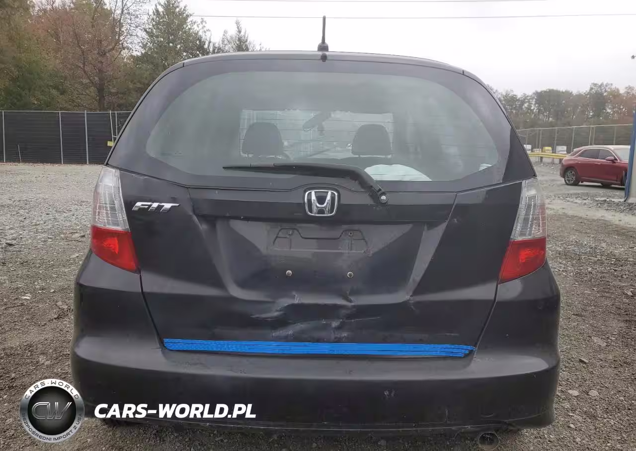 2013 Honda Fit VIN:JHMGE8H37DC005308 - 6
