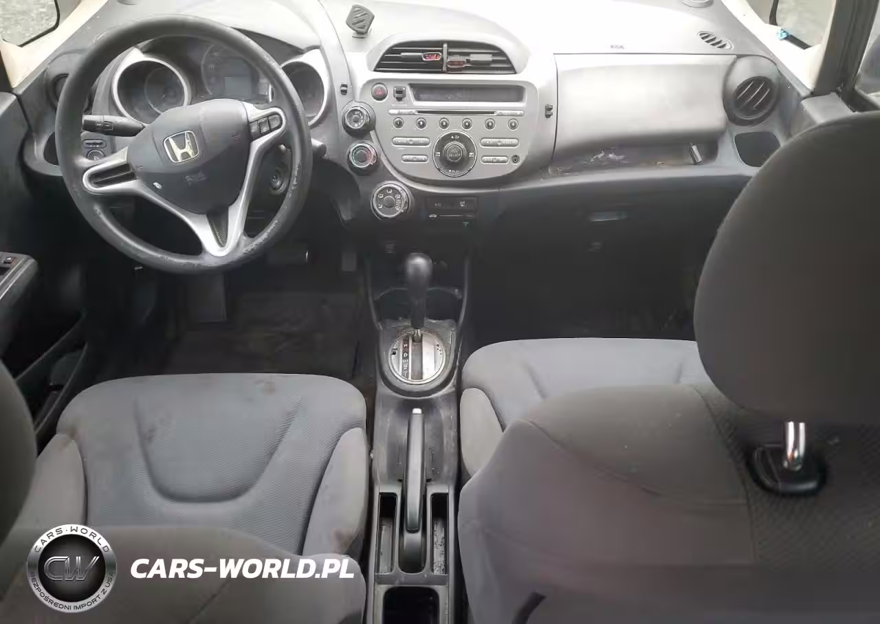 2013 Honda Fit VIN:JHMGE8H37DC005308 - 8
