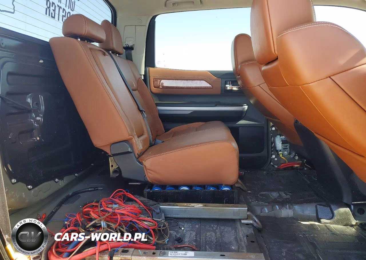 2018 Toyota Tundra 1794 Edition VIN:5TFAW5F14JX691011 - 10
