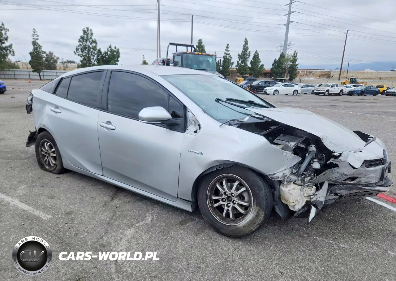 2020 Toyota Prius L Eco VIN:JTDKARFU0L3116886 - 4