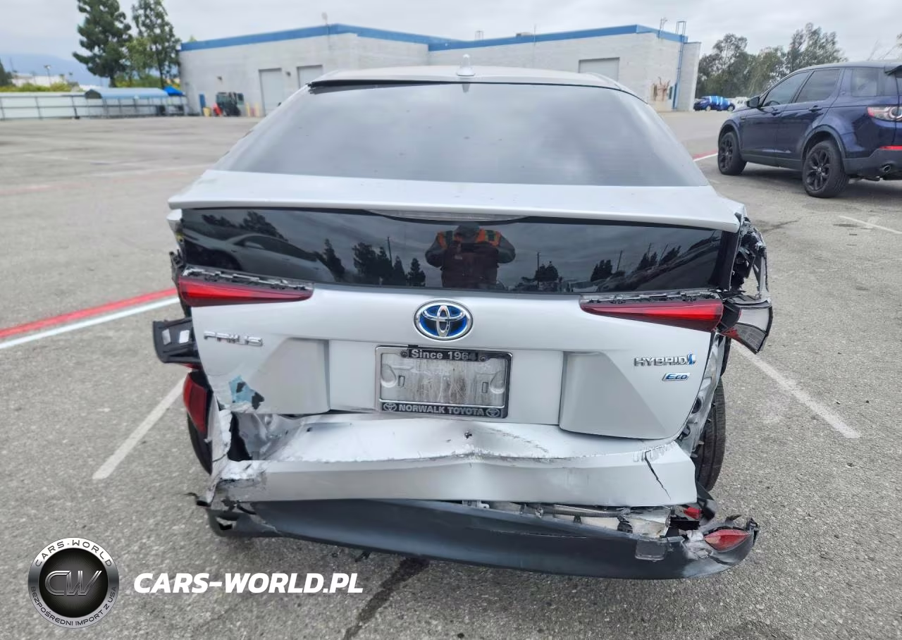 2020 Toyota Prius L Eco VIN:JTDKARFU0L3116886 - 6