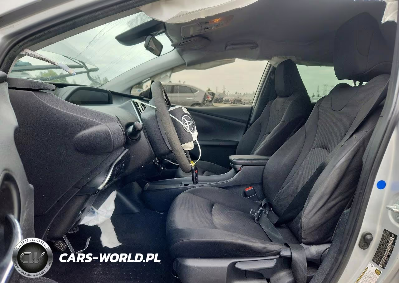 2020 Toyota Prius L Eco VIN:JTDKARFU0L3116886 - 7