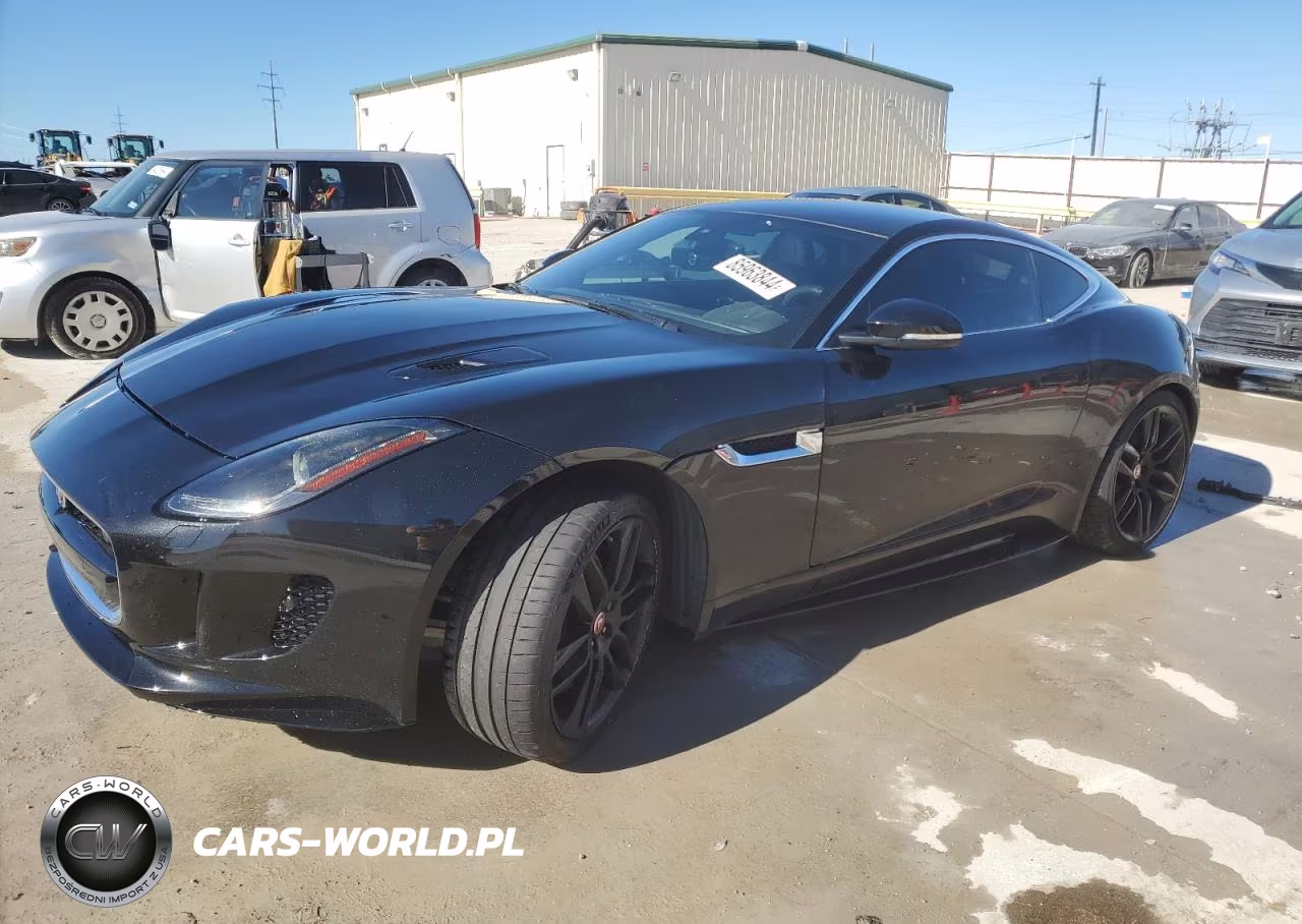 2016 Jaguar F-Type R