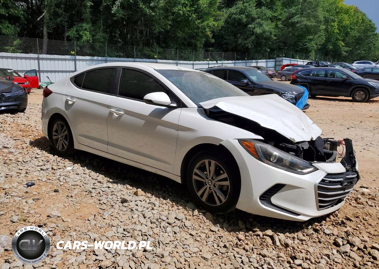 2018 Hyundai Elantra Sel VIN:5NPD84LF5JH389529 - 4