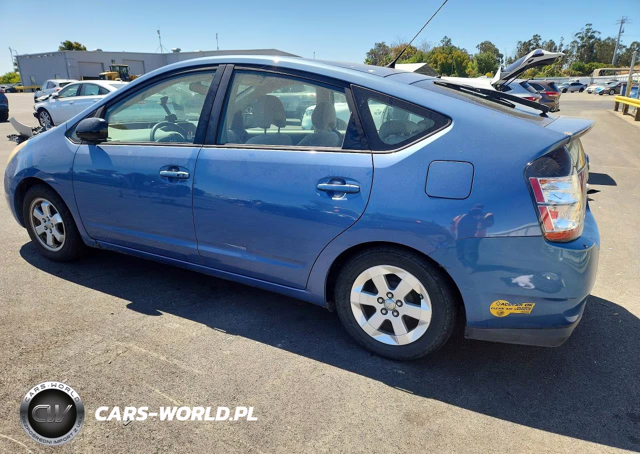 2005 Toyota Prius Base VIN:JTDKB20U557038162 - 2