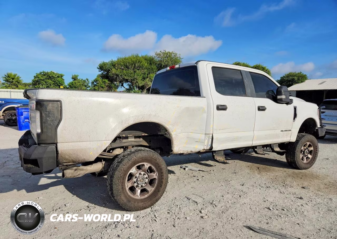 2019 Ford F250 Super Duty VIN:1FT7W2BT8KEC03031 - 3