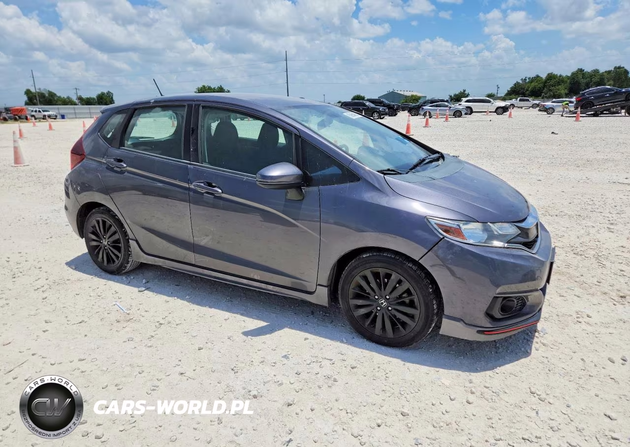 2018 Honda Fit Sport VIN:3HGGK5H67JM716280 - 4