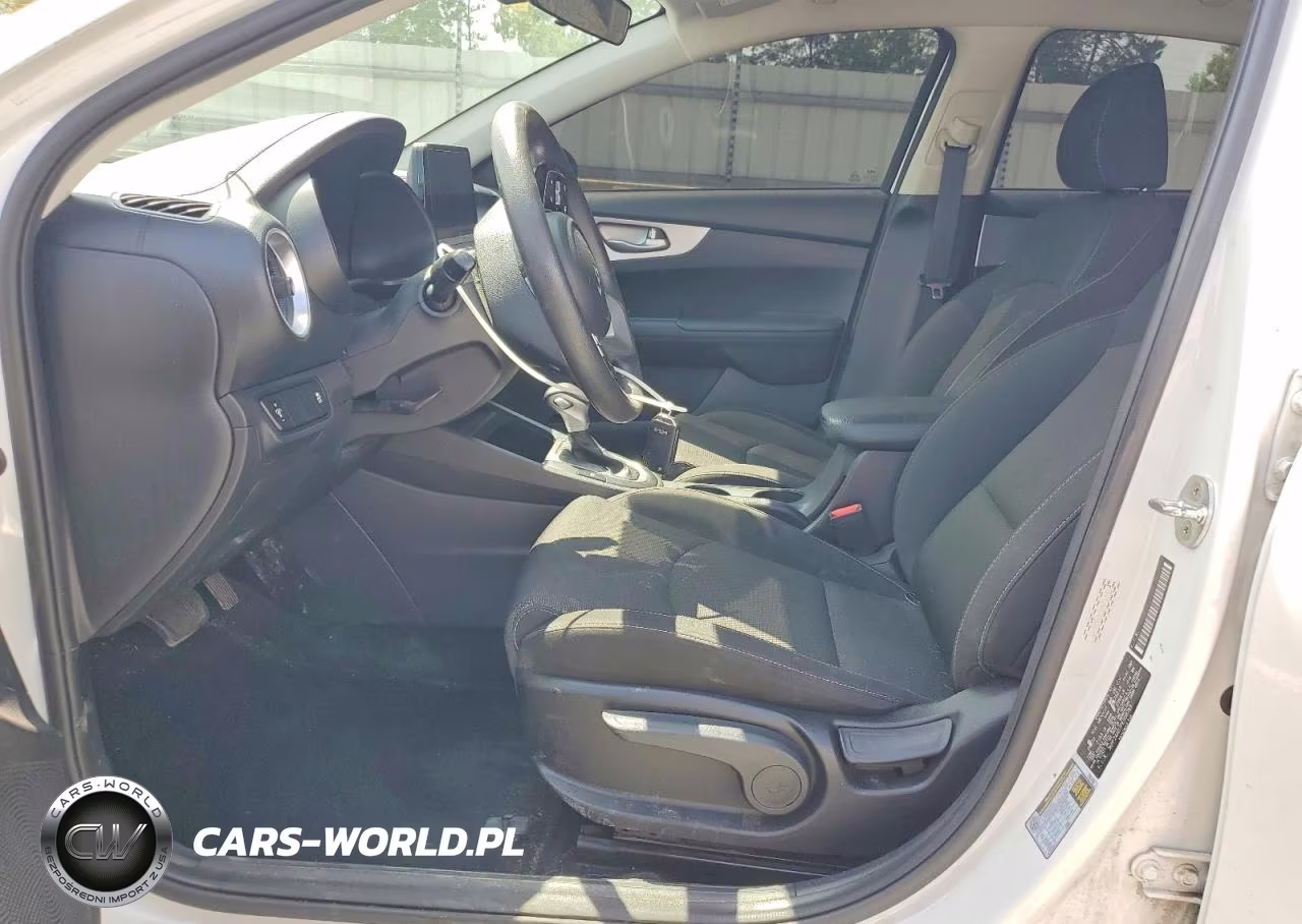 2023 Kia Forte Lxs VIN:3KPF24AD7PE508769 - 7