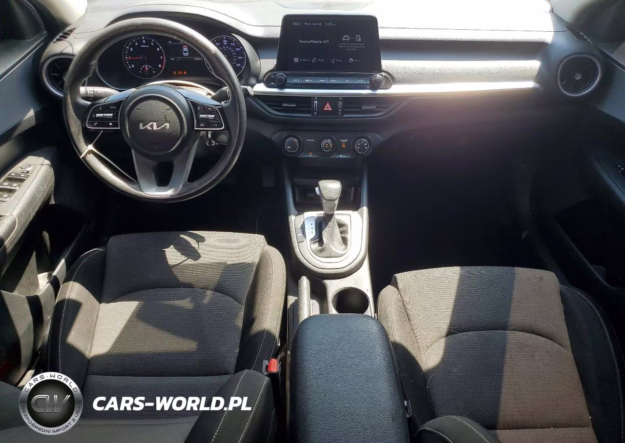 2023 Kia Forte Lxs VIN:3KPF24AD7PE508769 - 8