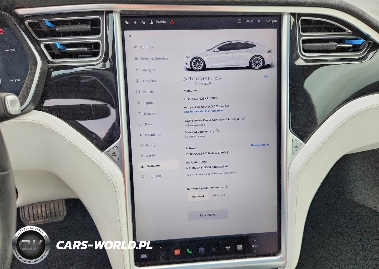 2017 Tesla Model S VIN:5YJSA1E28HF183831 - 9