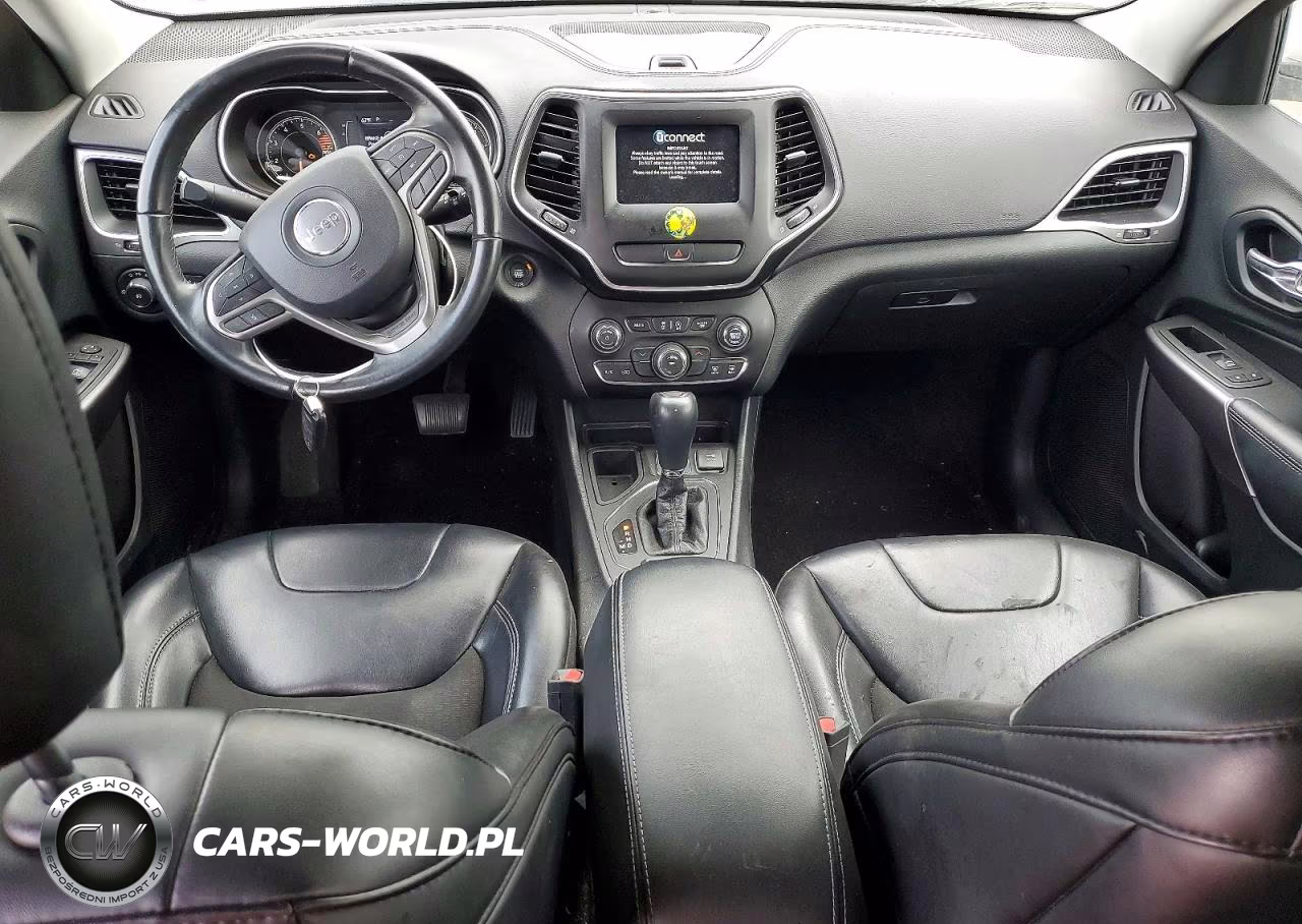 2019 Jeep Cherokee Latitude Plus VIN:1C4PJLLB3KD186848 - 8