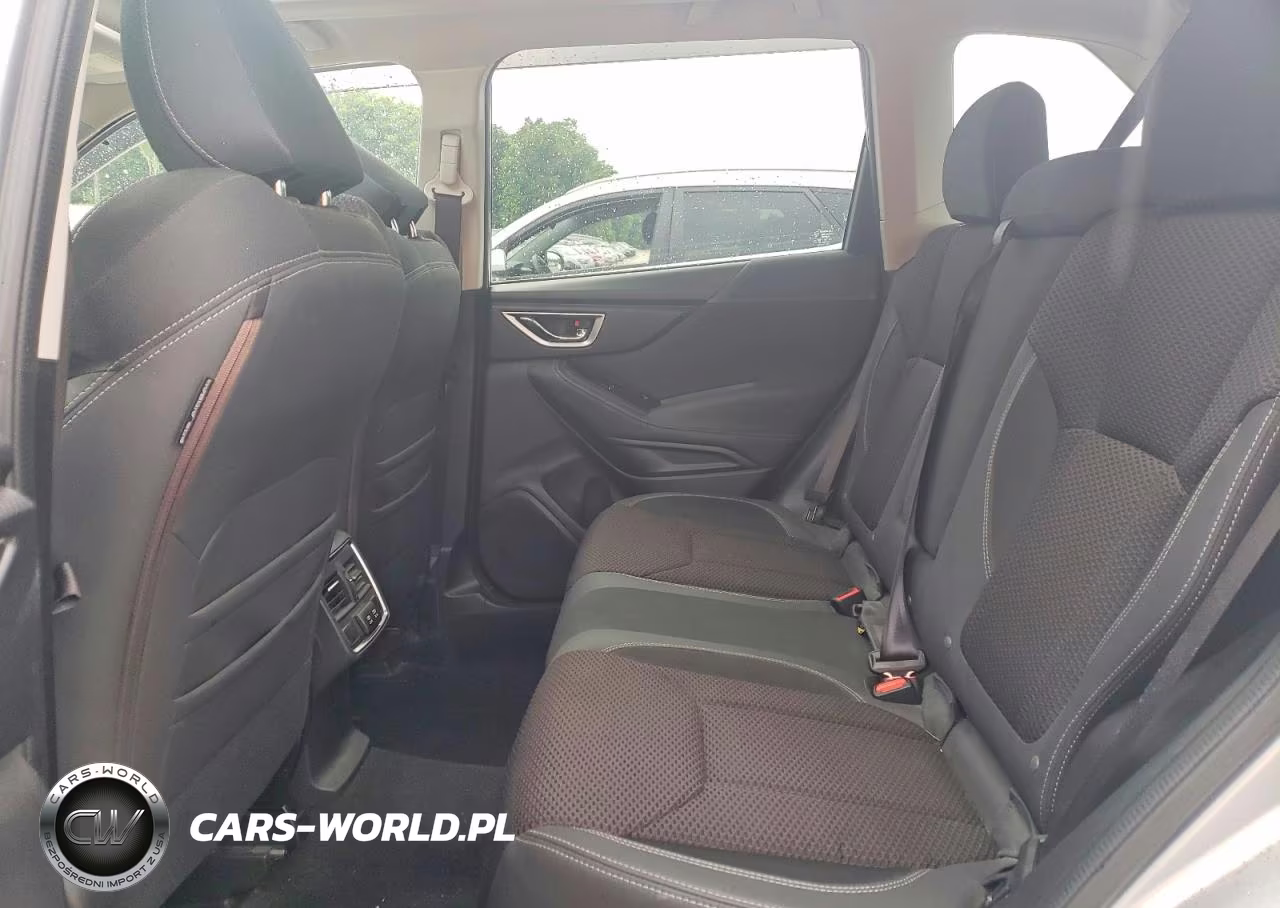 2019 Subaru Forester Premium VIN:JF2SKAGCXKH413266 - 10