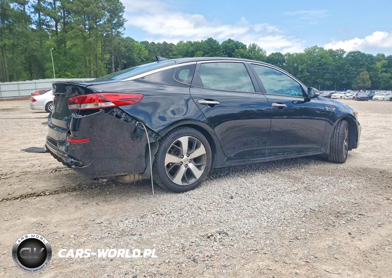 2020 Kia Optima S VIN:5XXGT4L3XLG408379 - 3