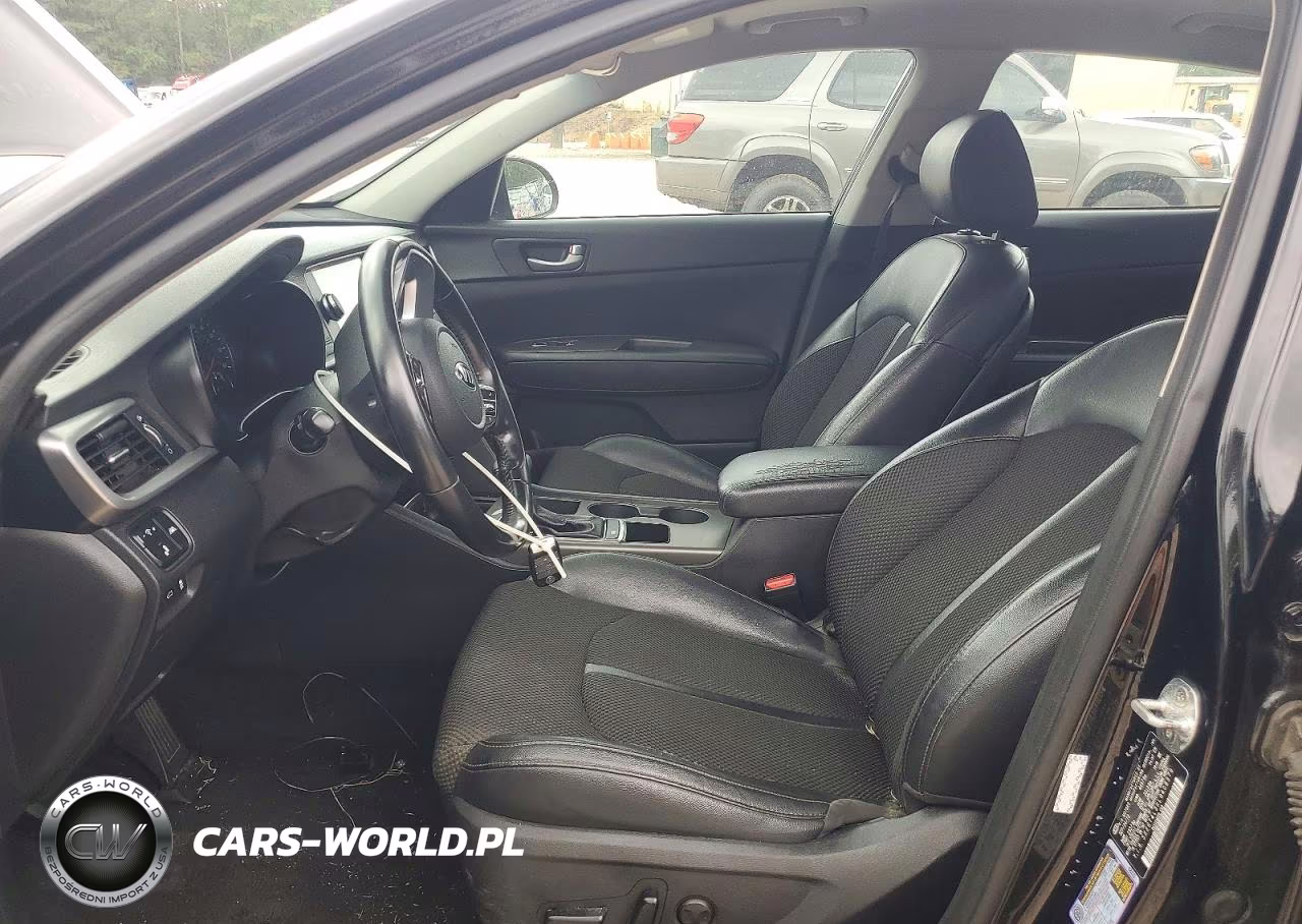 2020 Kia Optima S VIN:5XXGT4L3XLG408379 - 7