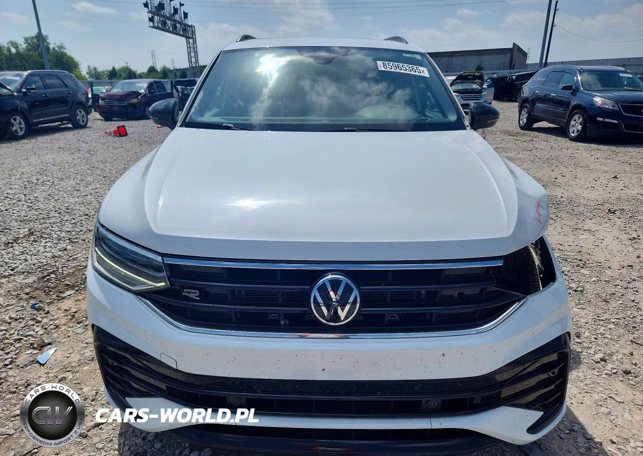2023 Volkswagen Tiguan Se R-Line Black VIN:3VVCB7AX0PM134849 - 5