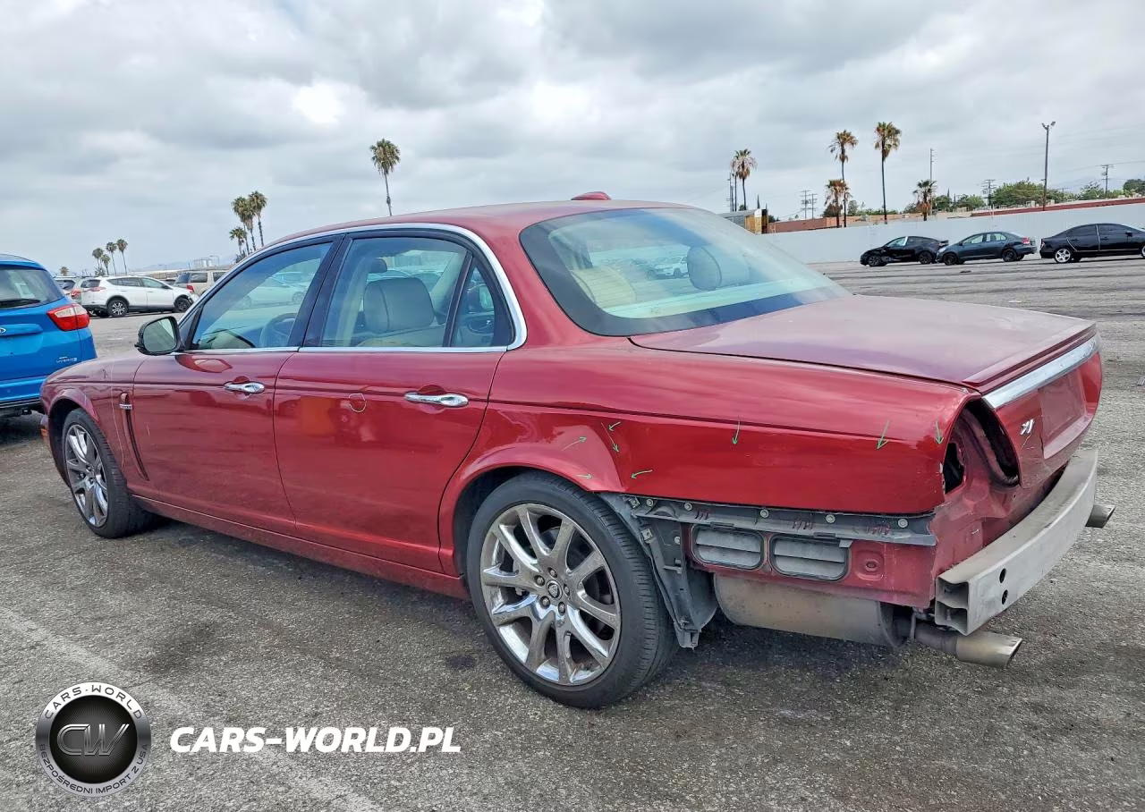 2009 Jaguar Xj8 VIN:SAJWA71B99SH31046 - 2