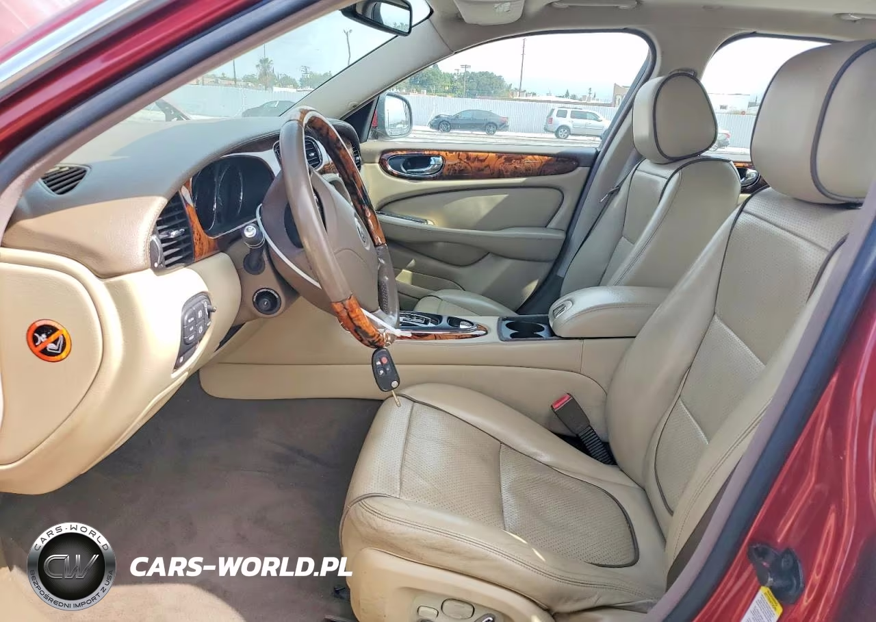 2009 Jaguar Xj8 VIN:SAJWA71B99SH31046 - 7